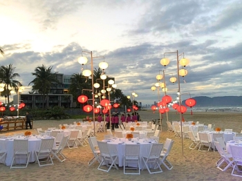 Top 5 ý tưởng tổ chức Year End Party độc đáo năm 2024